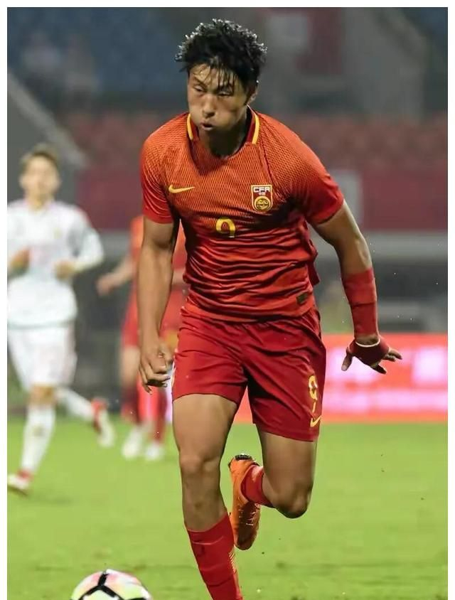 包含集结日葡超传出新动向，明尼苏达森林狼防线松动，管理层表态——气氛紧张，球队文化再被提及的词条