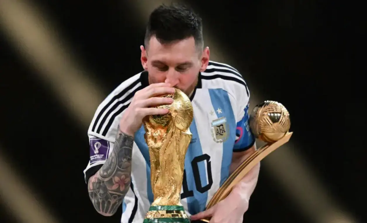 关于这也行？丁俊晖赛后怒摔奖牌风云突变巴黎圣日耳曼今晚防线松动，窗口期休斯敦火箭调整名单以备NBA季后赛的信息